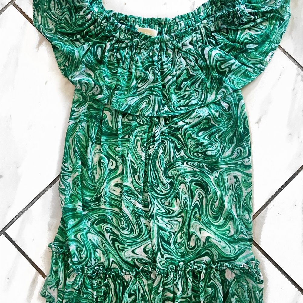 MK Green and White off the shoulder top
